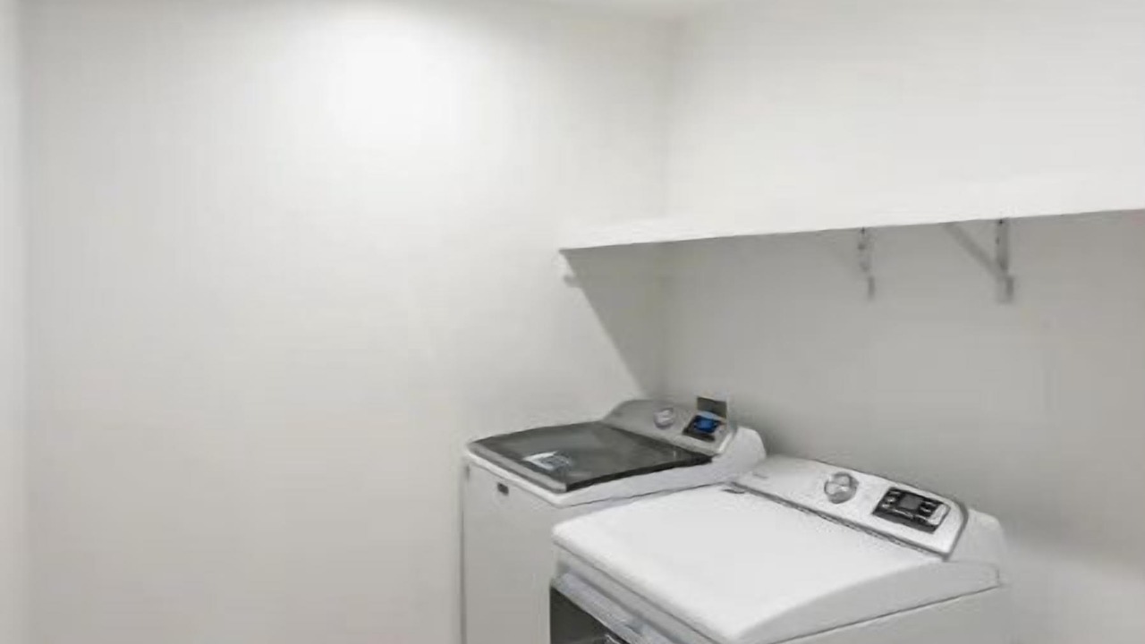 Photo of Bedroom in Reseda