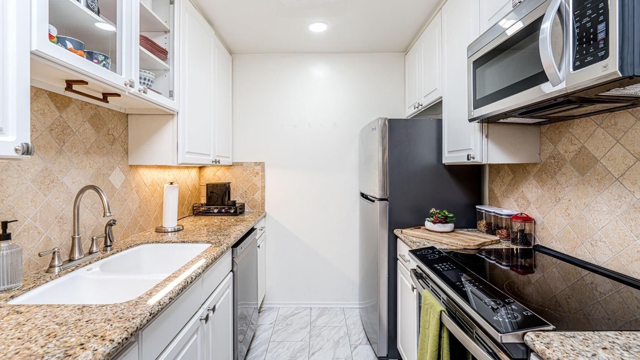 Photo of Kitchen in Beach Barber Tract