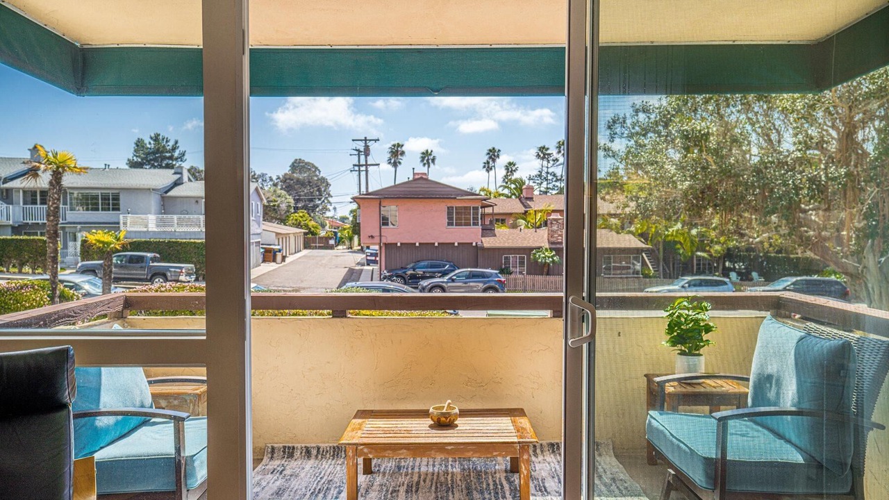Photo of Patio Balcony in Beach Barber Tract