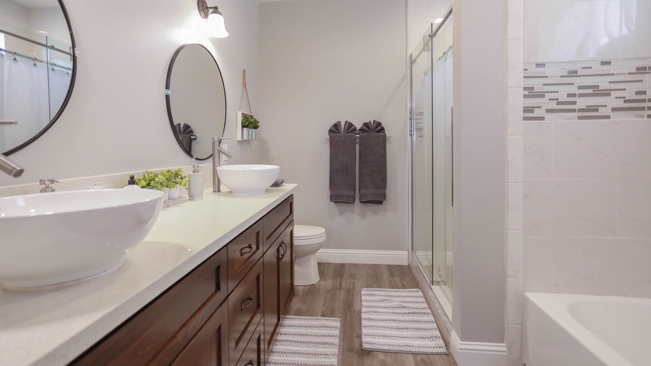 Photo of Bathroom in Oroville East
