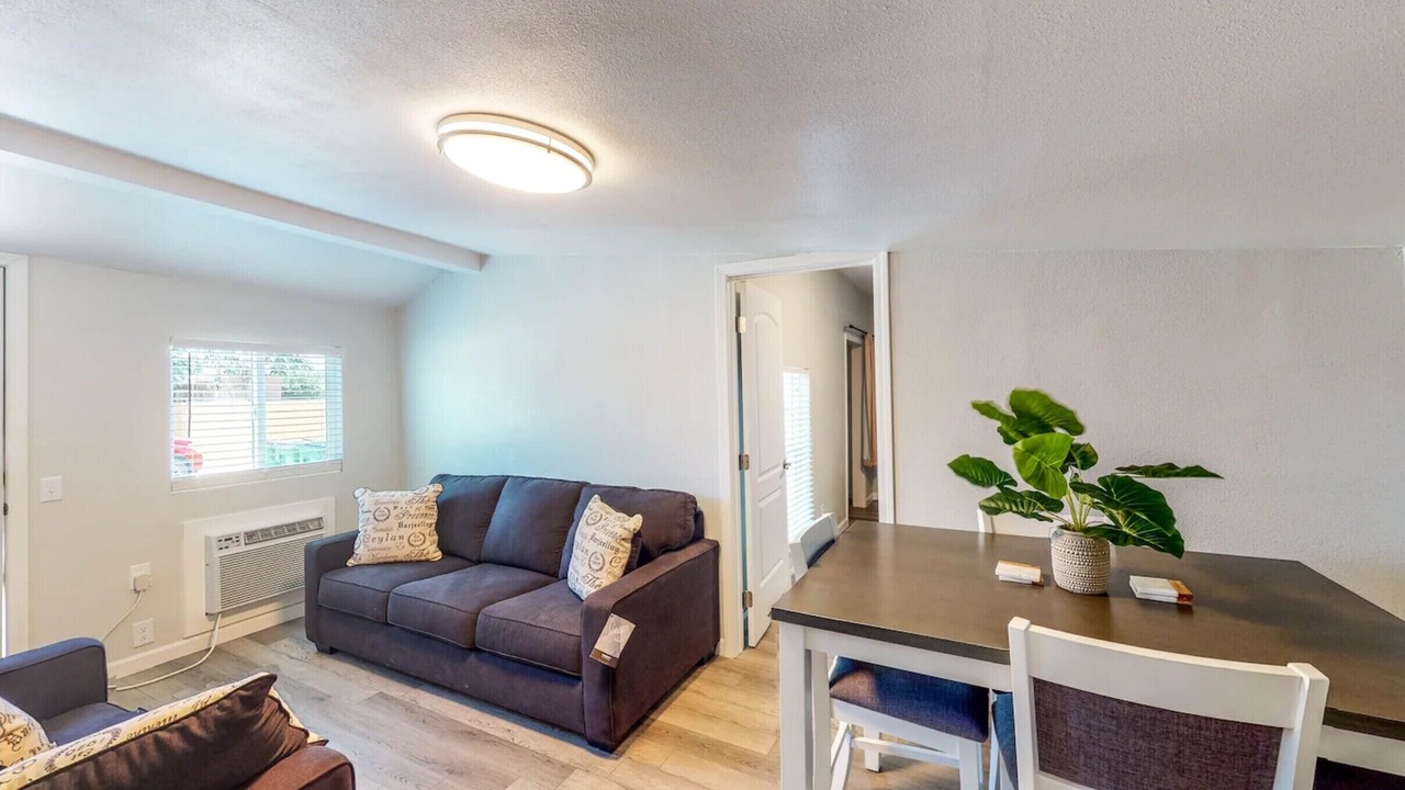 Photo of Livingroom in Porterville