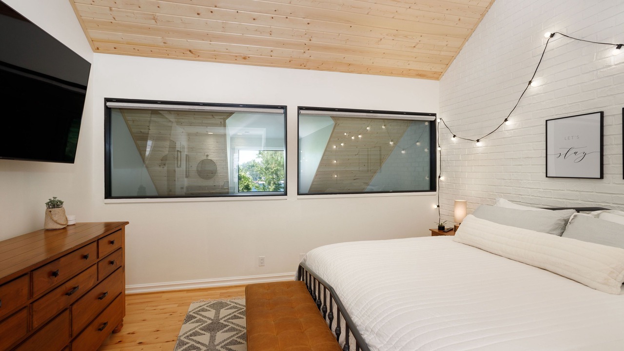 Photo of Bedroom in Lake Arrowhead