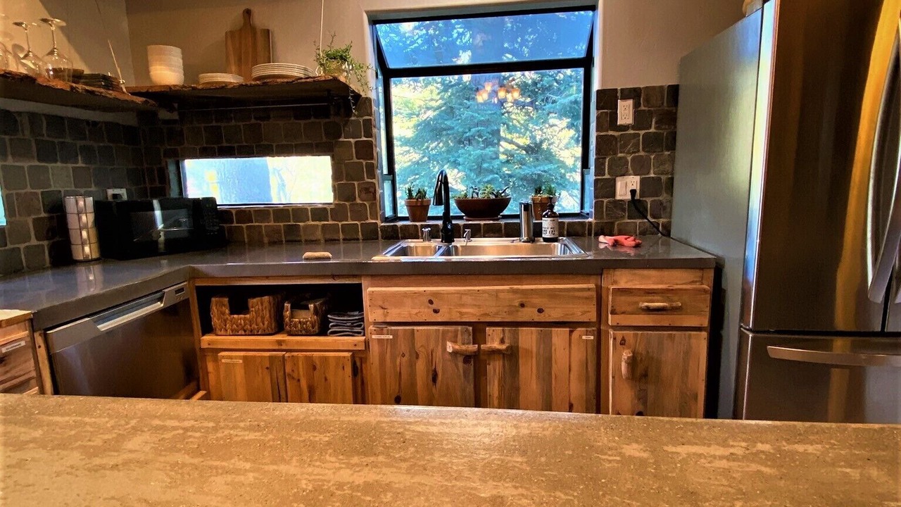 Photo of Kitchen in Twin Peaks