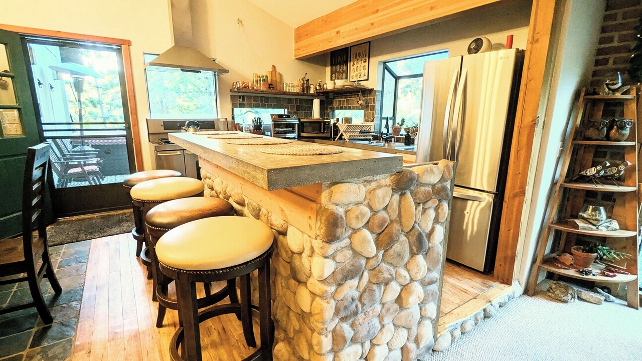 Photo of Kitchen in Twin Peaks