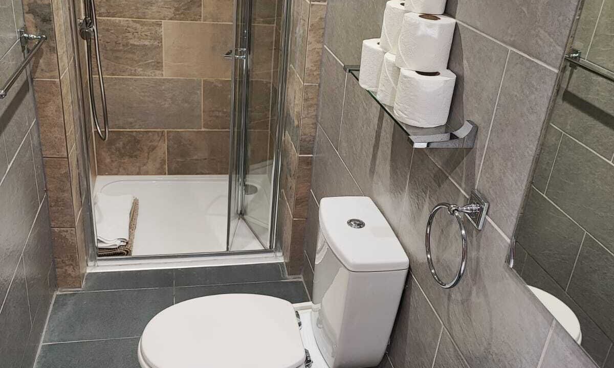 Photo of Bathroom in Brondesbury Park