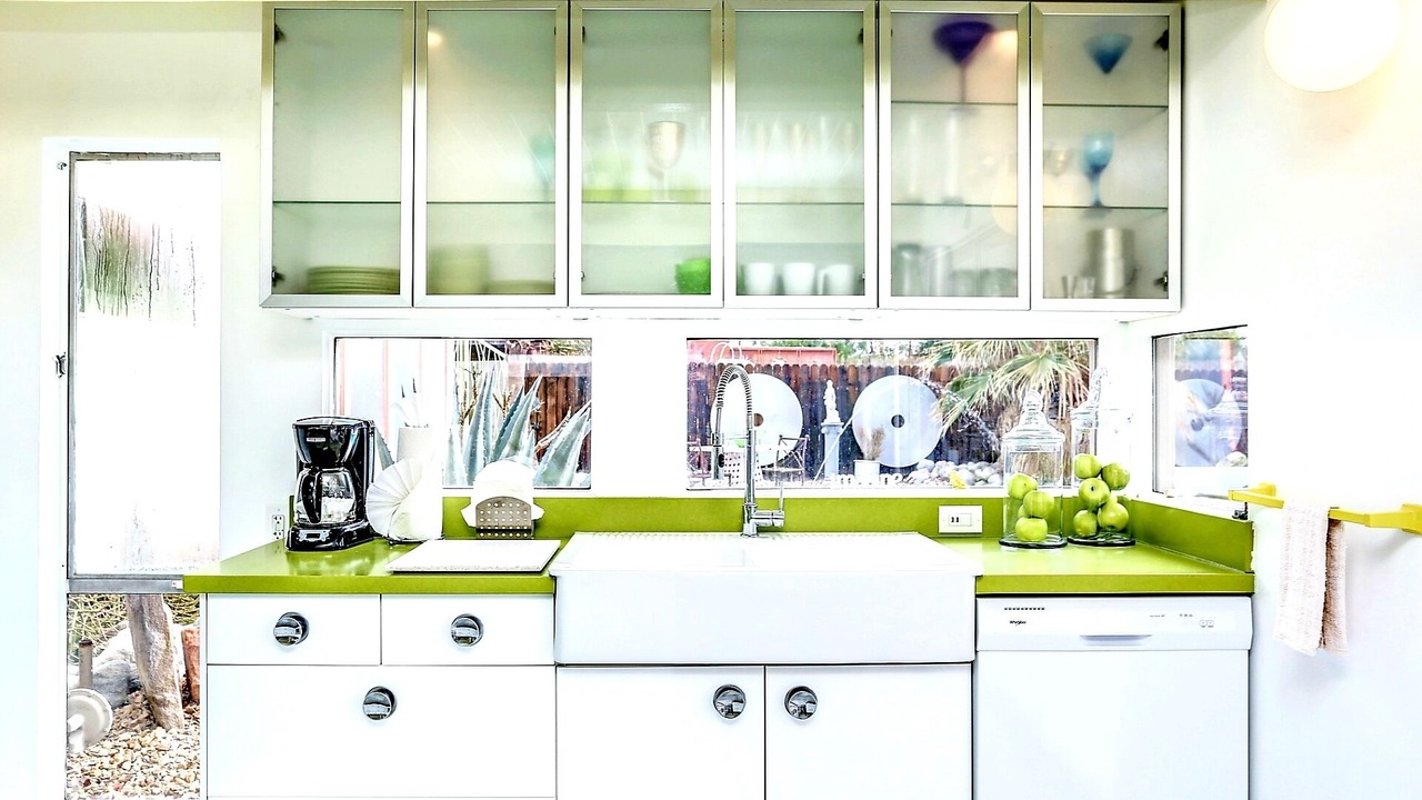 Photo of Kitchen in Racquet Club Estates