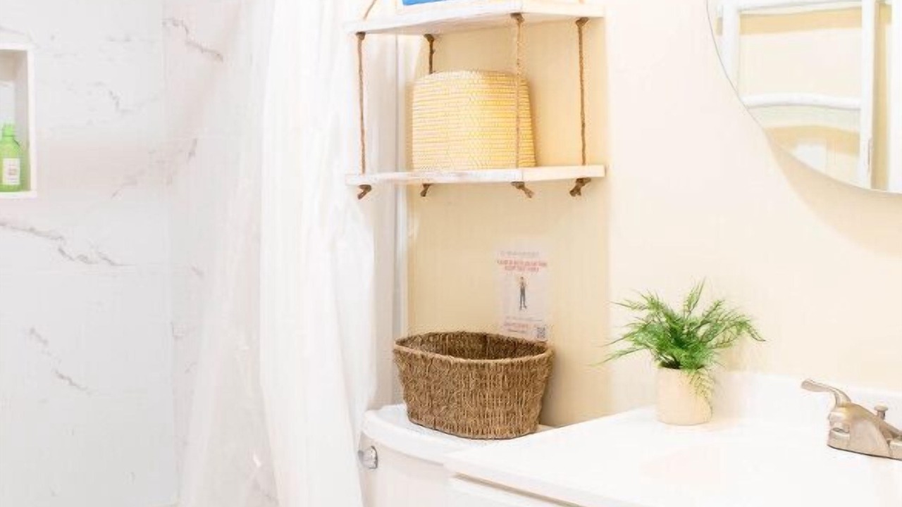 Photo of Bathroom in Anaheim Colony Historic District
