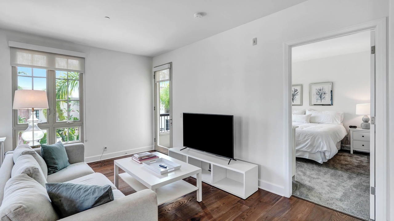 Photo of Livingroom in Downtown