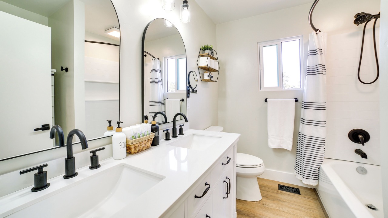 Photo of Bathroom in Del Rey Oaks