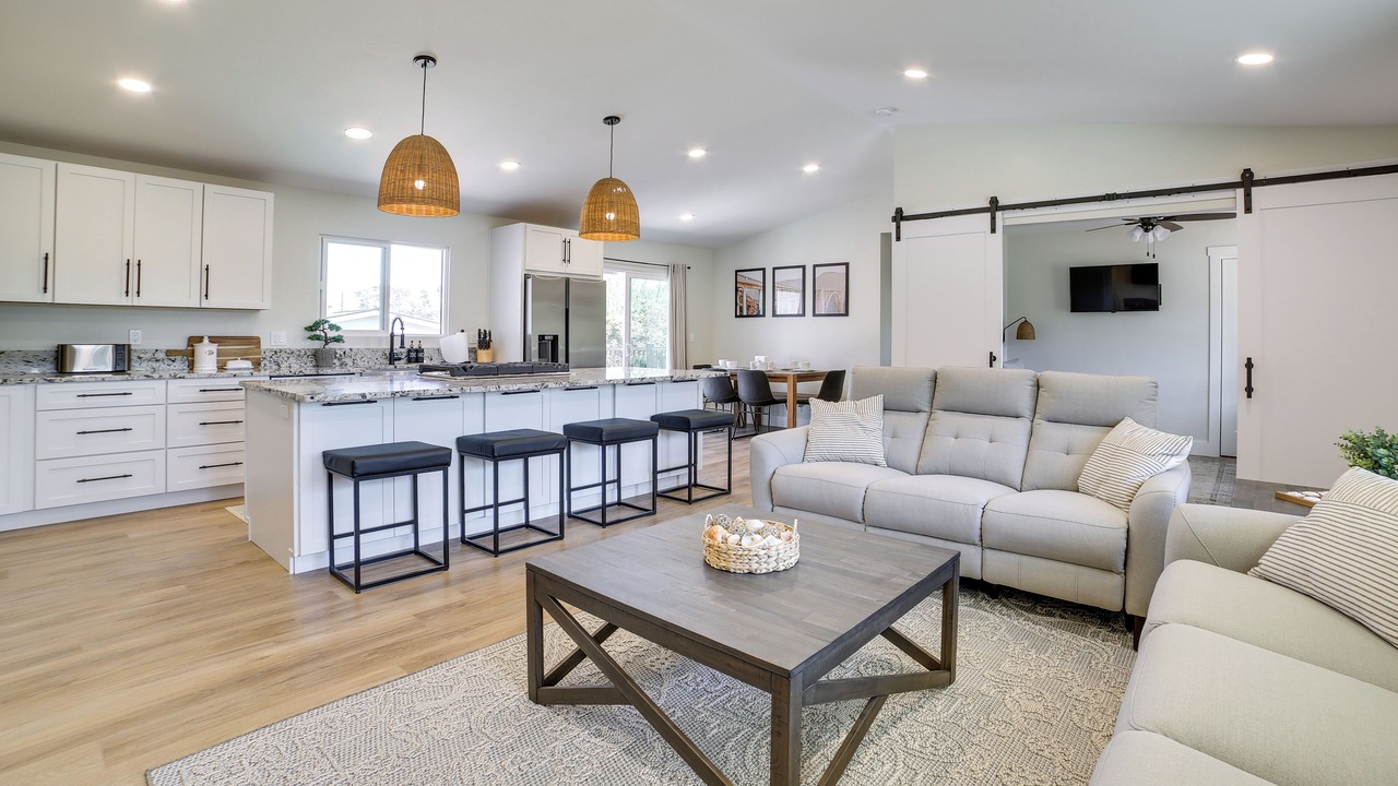 Photo of Livingroom in Del Rey Oaks