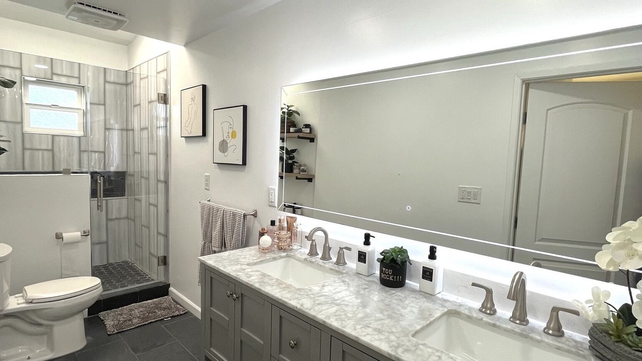 Photo of Bathroom in Anaheim Colony Historic District
