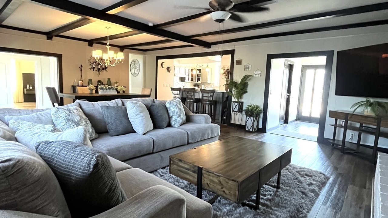 Photo of Livingroom in Anaheim Colony Historic District