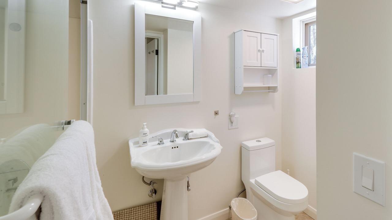 Photo of Bathroom in Pine Mountain Club