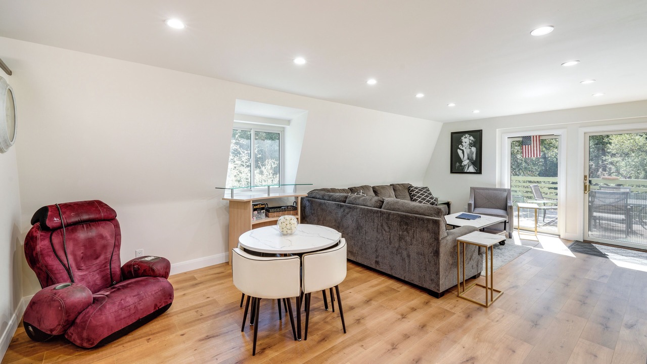 Photo of Livingroom in Pine Mountain Club