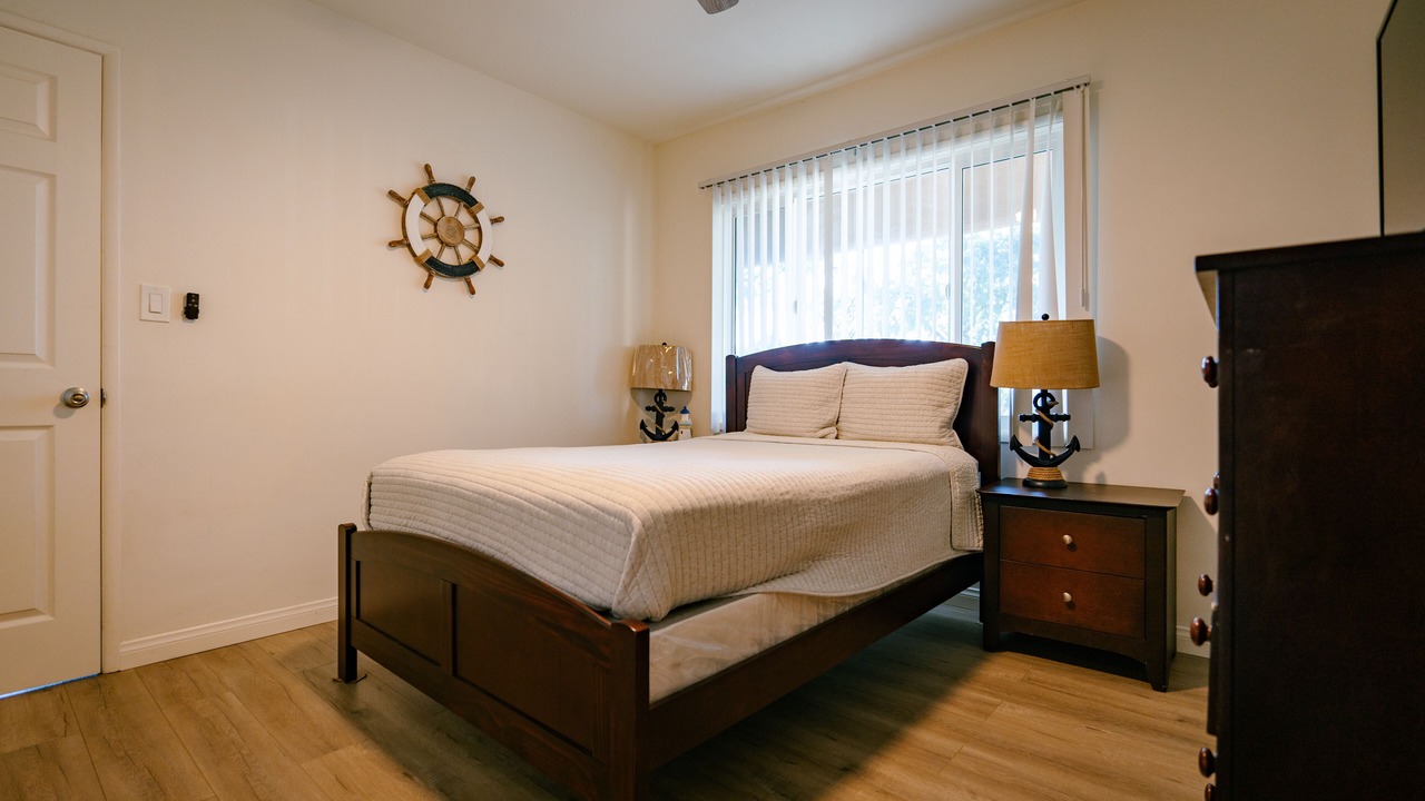 Photo of Bedroom in North Long Beach
