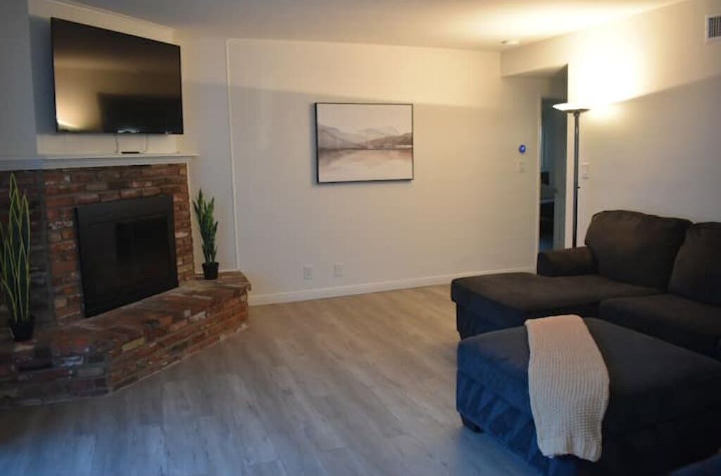 Photo of Livingroom in North Long Beach