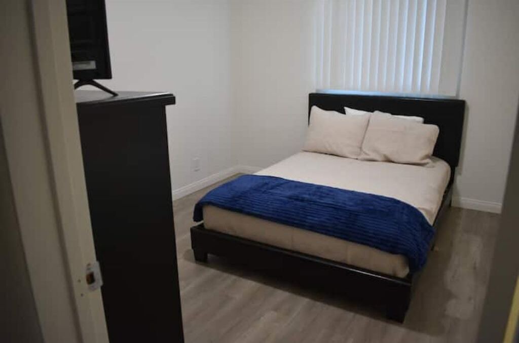 Photo of Bedroom in North Long Beach
