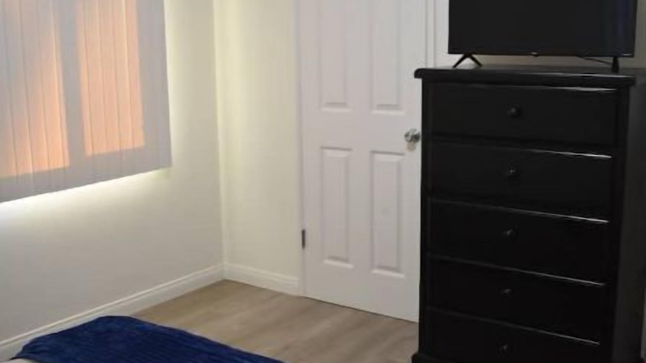 Photo of Bedroom in North Long Beach