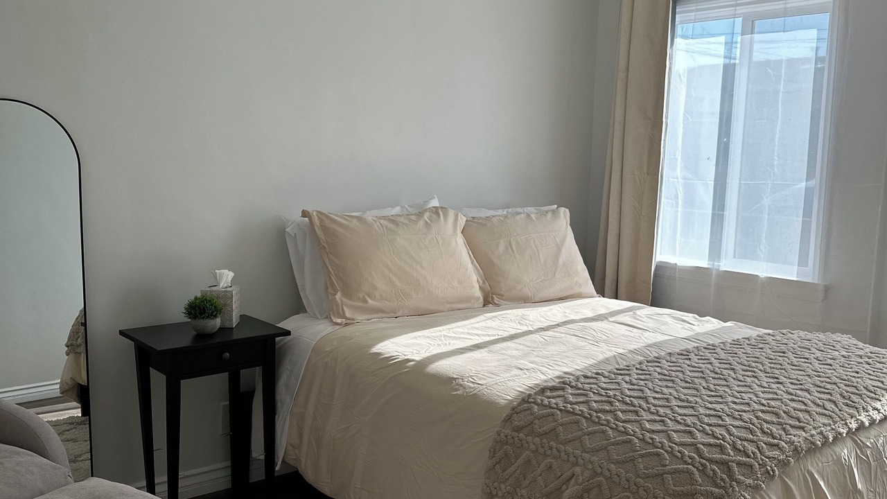 Photo of Bedroom in Los Angeles
