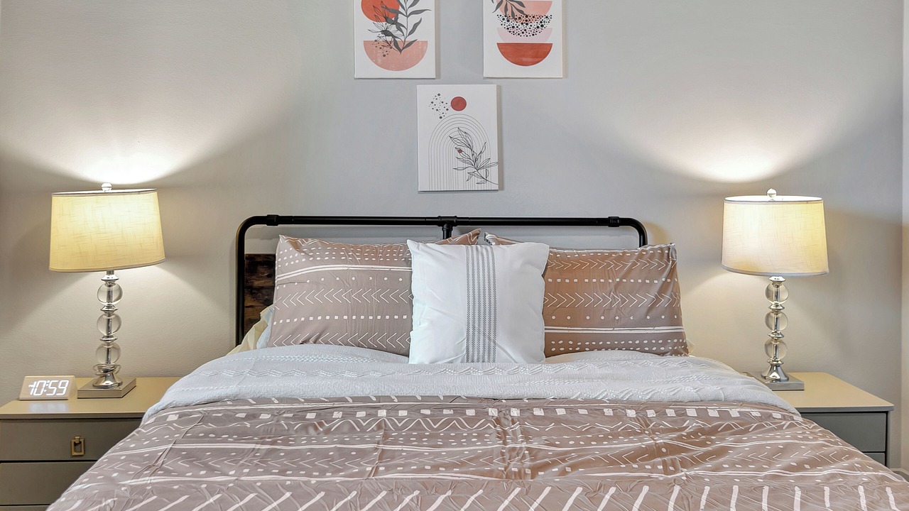 Photo of Bedroom in Platinum Triangle