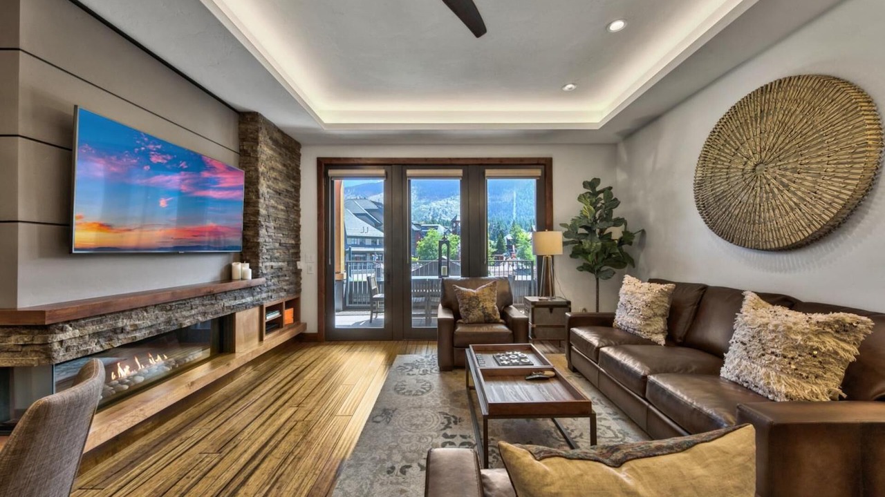 Photo of Livingroom in Lakeside Park