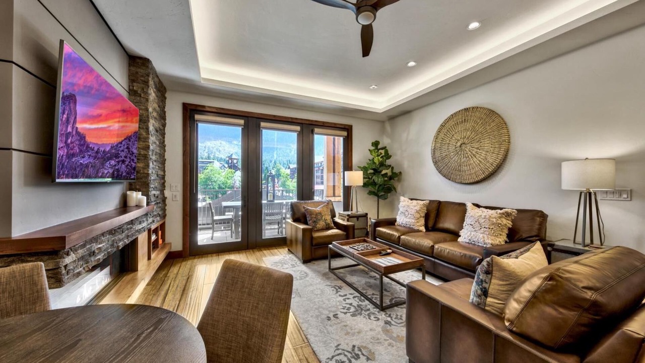 Photo of Livingroom in Lakeside Park