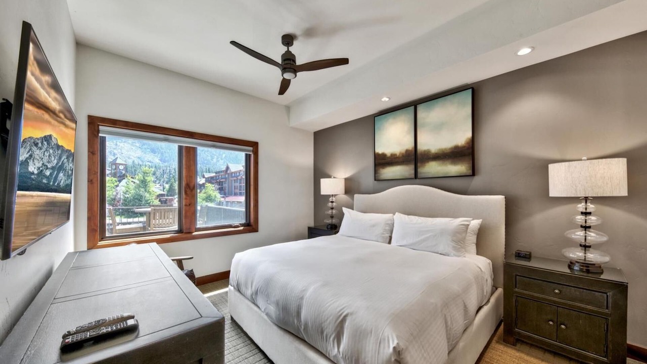 Photo of Bedroom in Lakeside Park