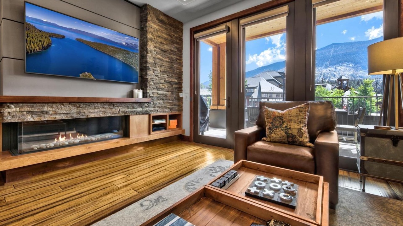 Photo of Livingroom in Lakeside Park