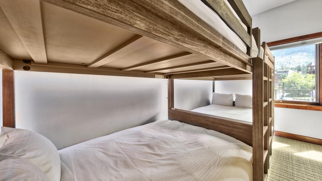 Photo of Bedroom in Lakeside Park