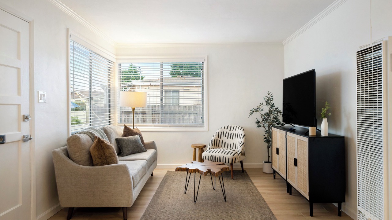 Photo of Livingroom in Mission Valley West