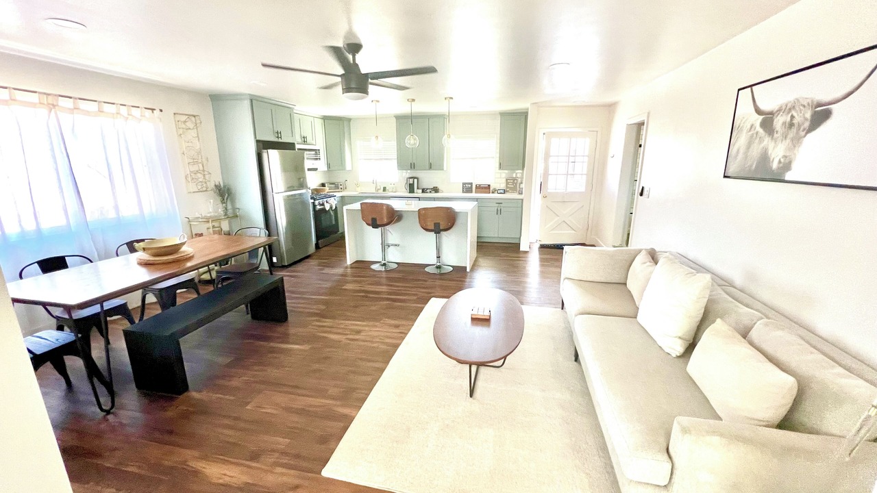 Photo of Livingroom in Linda Vista
