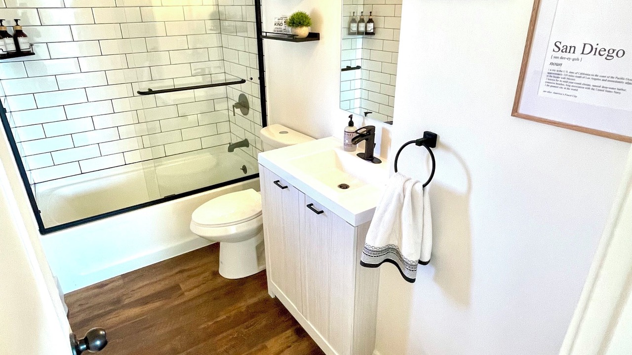 Photo of Bathroom in Linda Vista