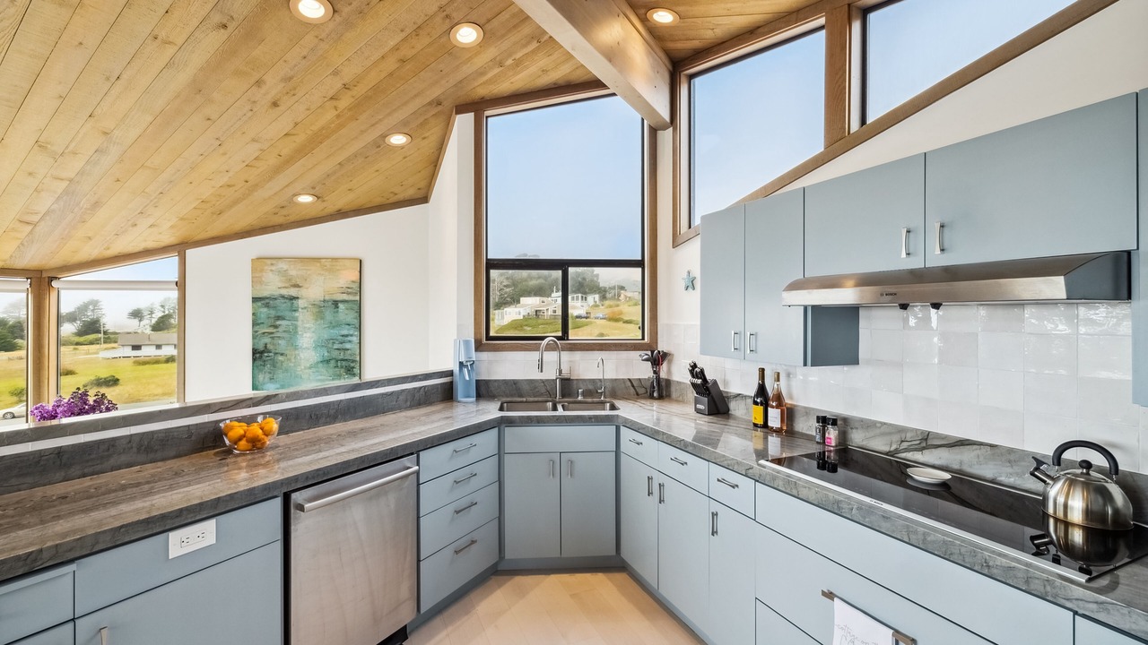 Photo of Kitchen in Sereno del Mar