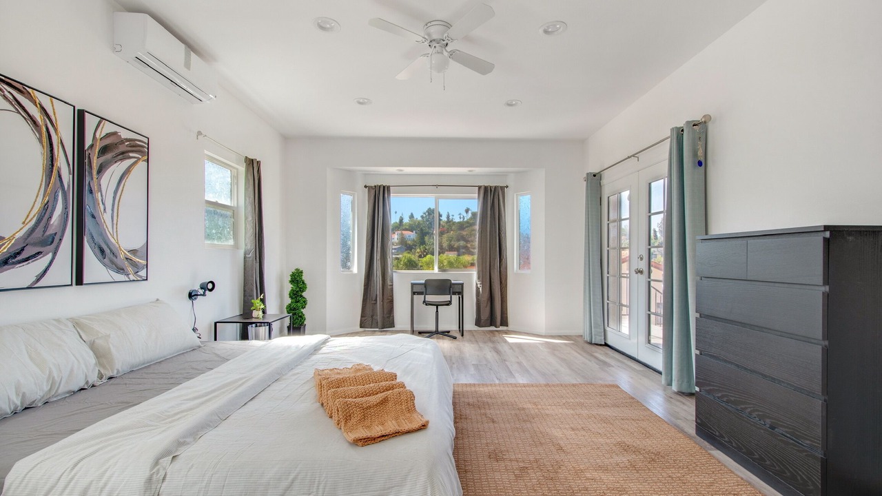 Photo of Bedroom in Vista