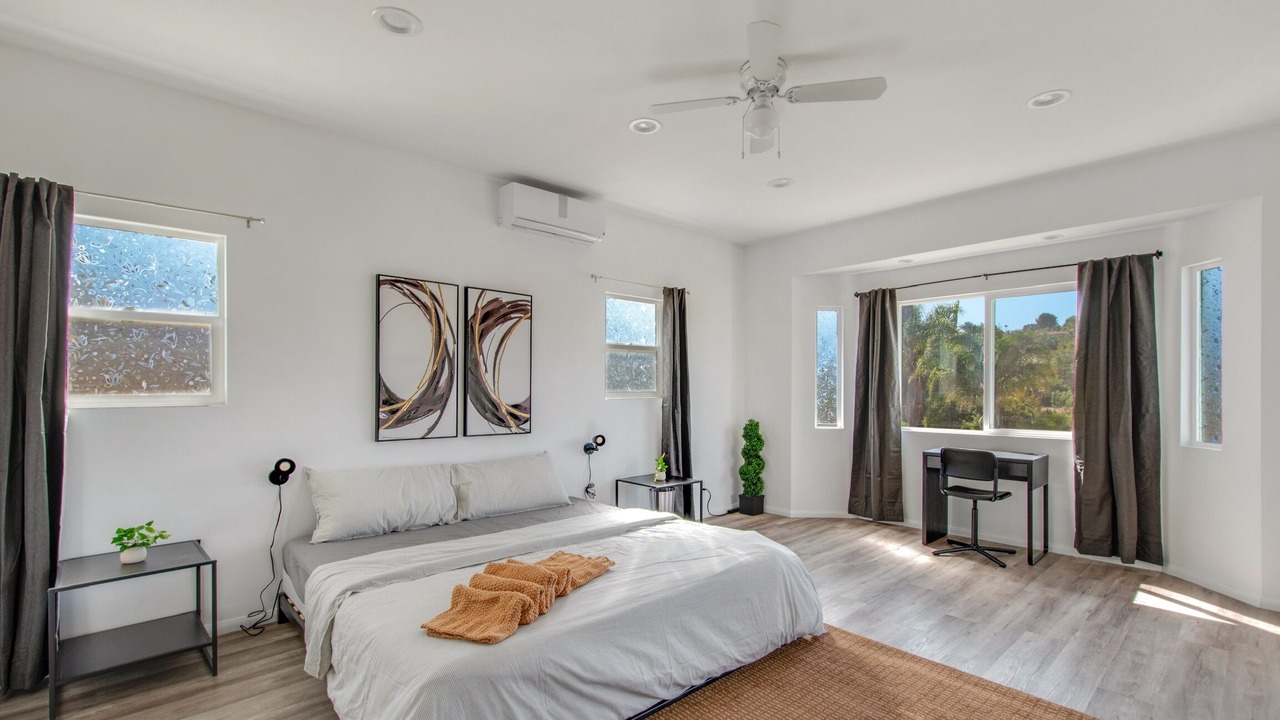 Photo of Bedroom in Vista