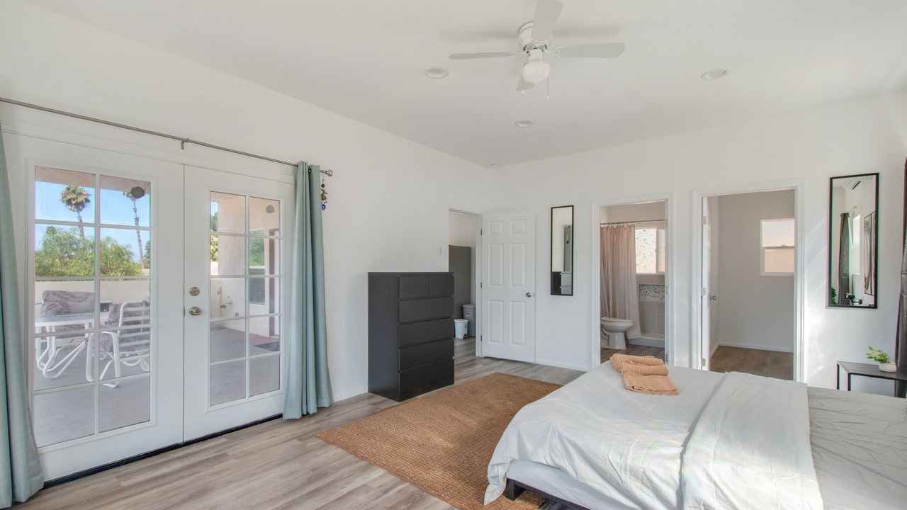 Photo of Bedroom in Vista