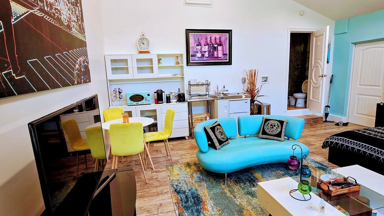 Photo of Livingroom in Reseda