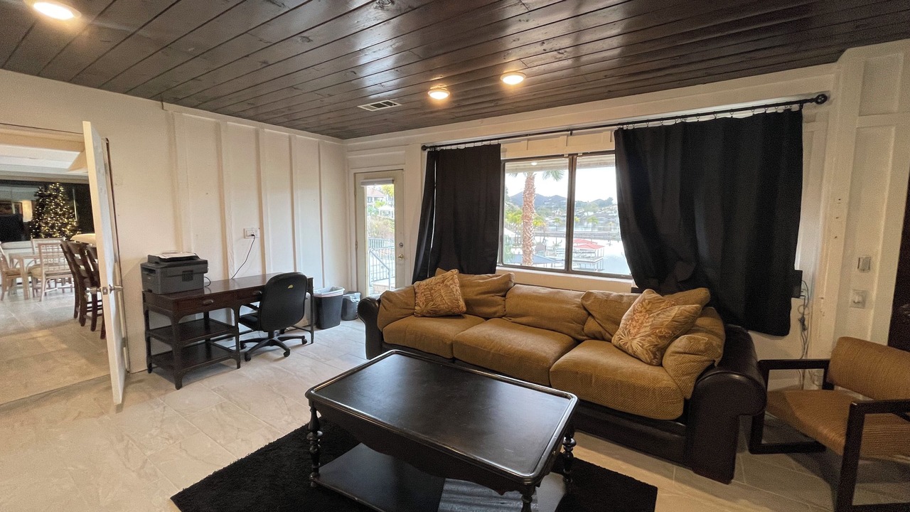 Photo of Livingroom in Canyon Lake