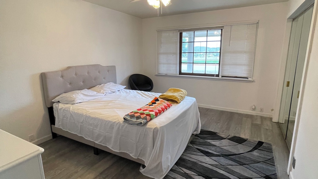 Photo of Bedroom in Canyon Lake