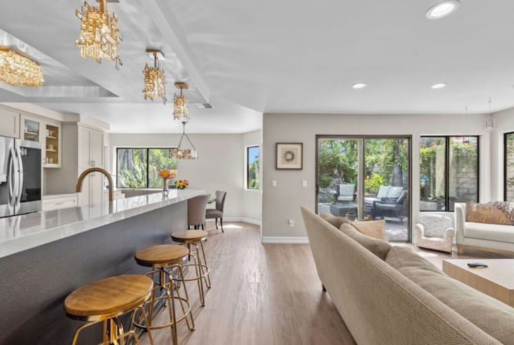 Photo of Livingroom in Stevenson Ranch