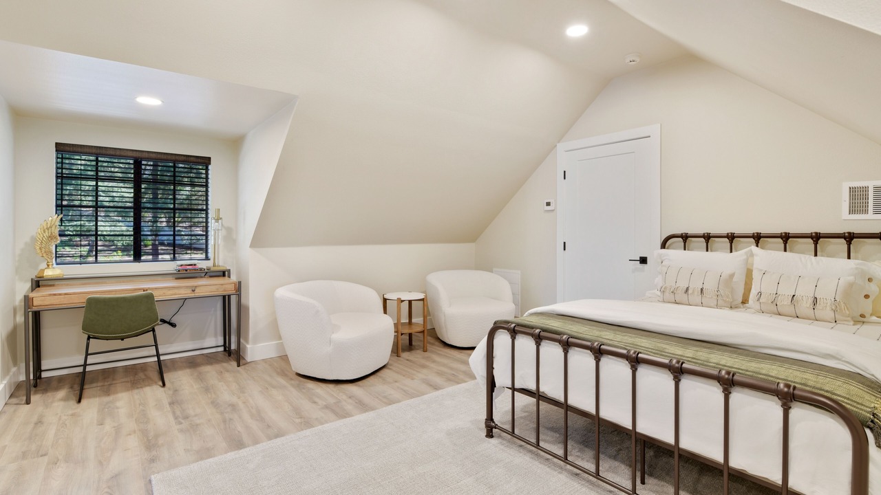 Photo of Bedroom in Laguna Hills