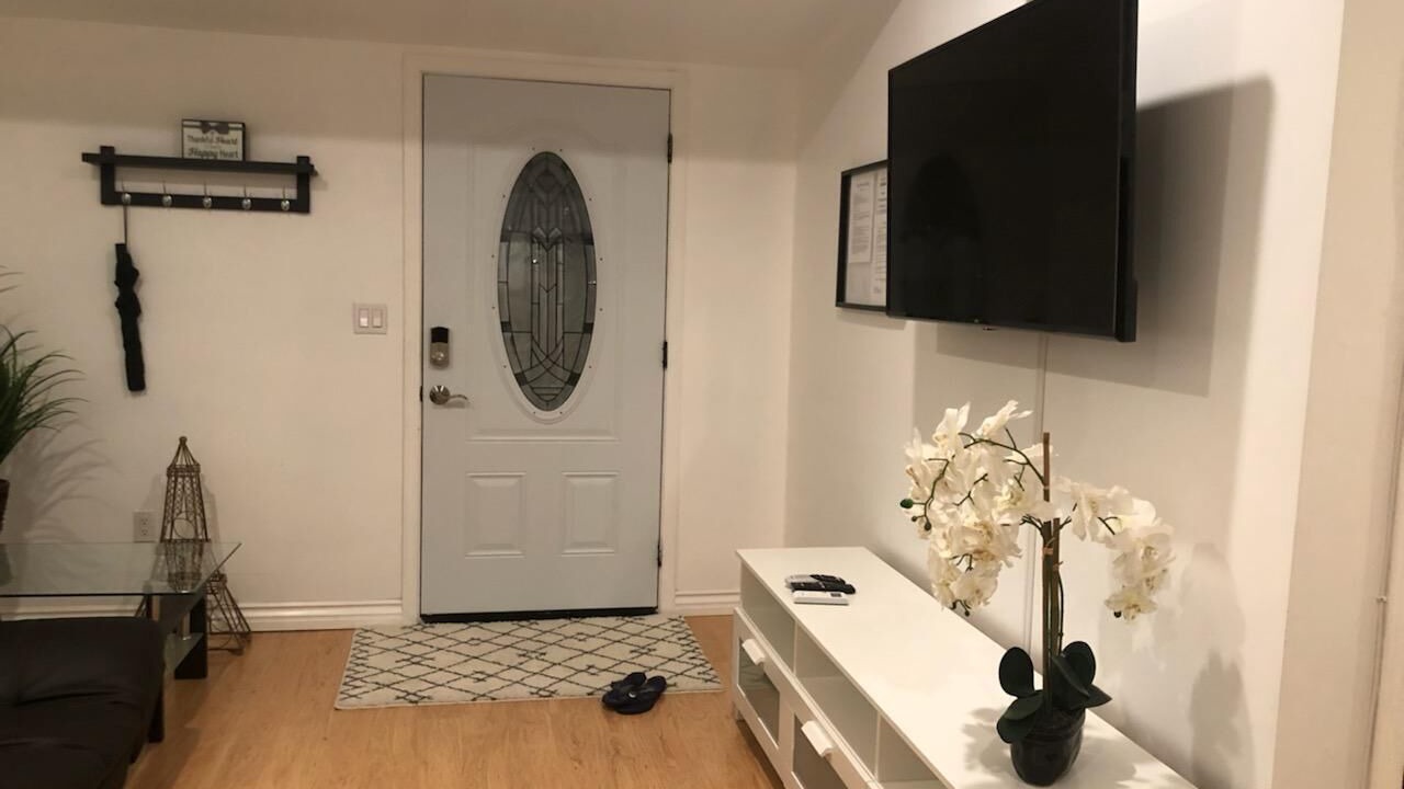 Photo of Livingroom in Northridge