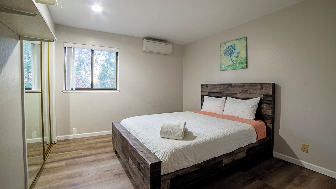 Photo of Bedroom in Twain Harte