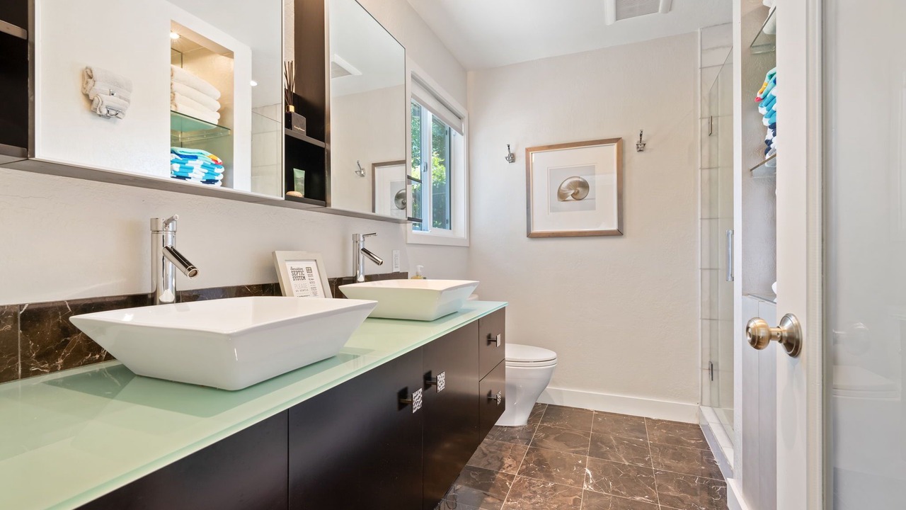Photo of Bathroom in St. Helena
