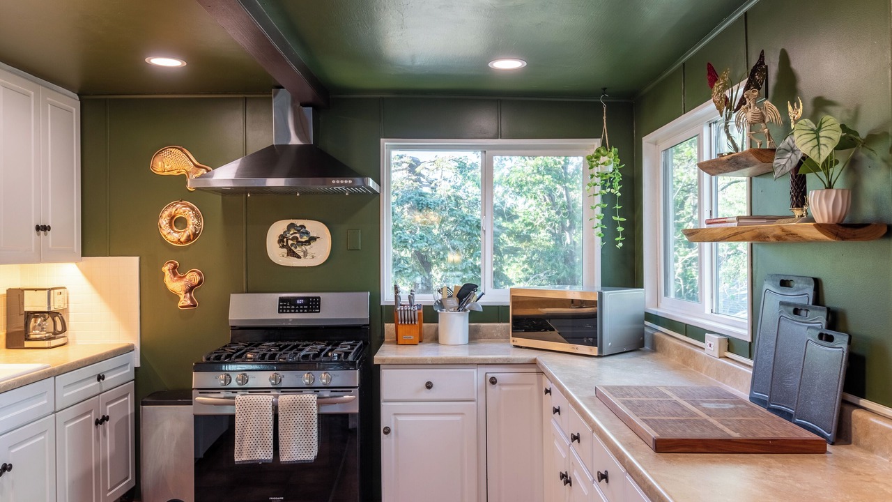 Photo of Kitchen in Green Valley Lake