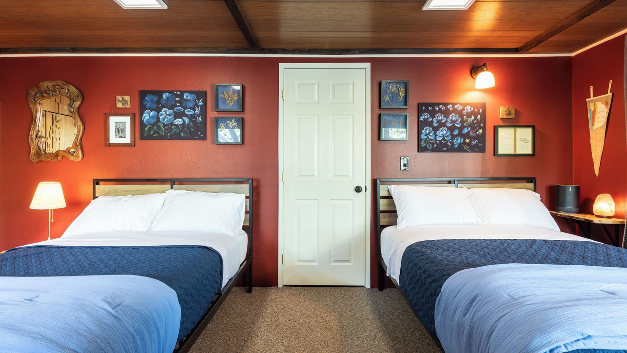 Photo of Bedroom in Green Valley Lake