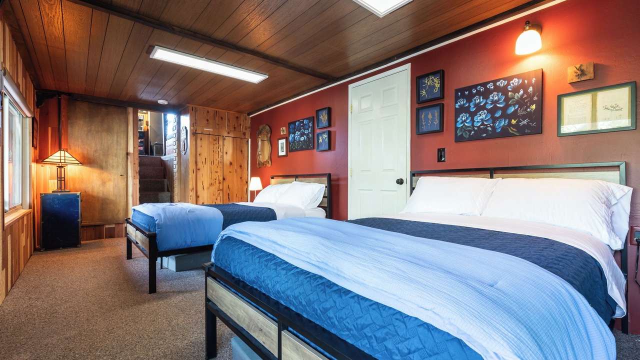 Photo of Bedroom in Green Valley Lake