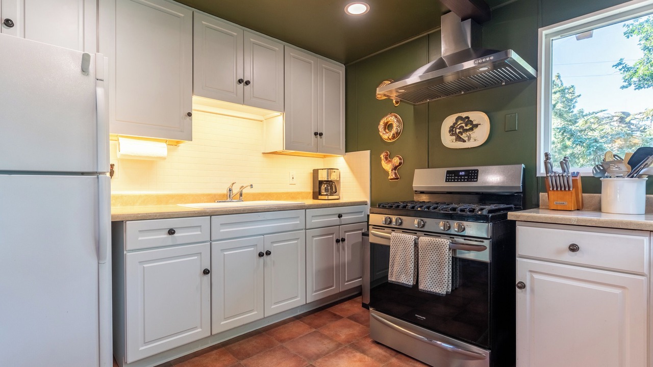 Photo of Kitchen in Green Valley Lake