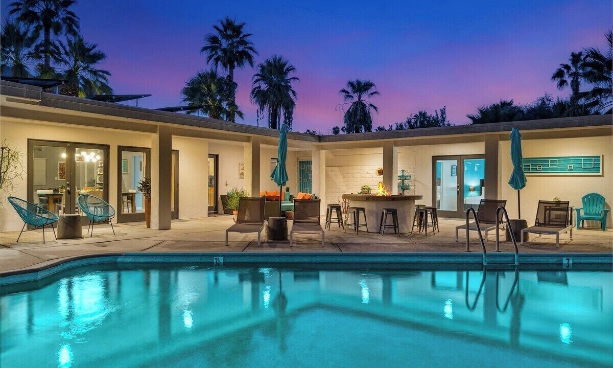 Photo of Outdoor in Warm Sands