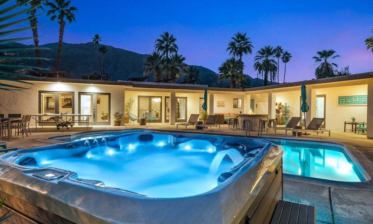 Photo of Outdoor in Warm Sands
